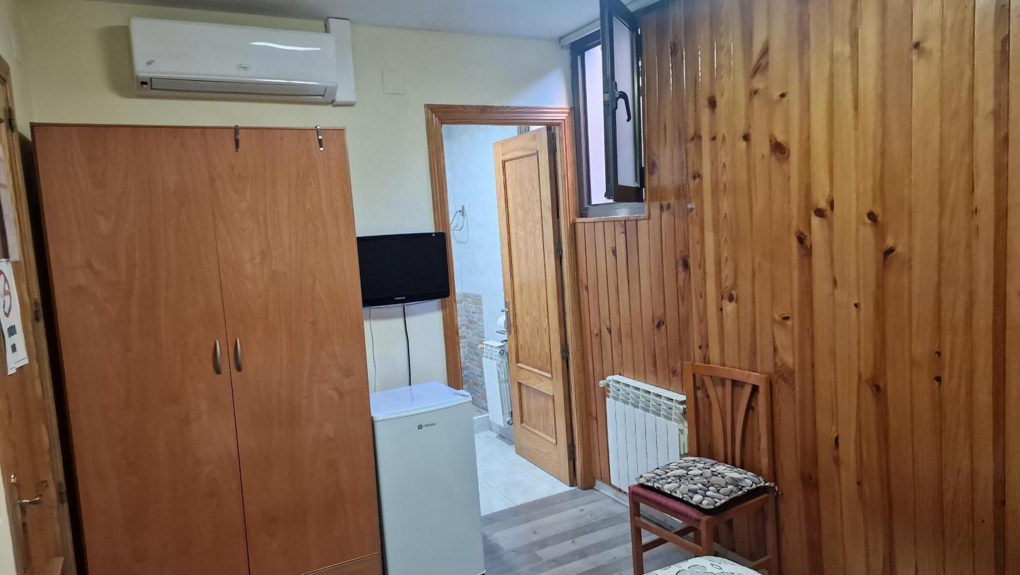 Hostal Escarla Aren Kültér fotó
